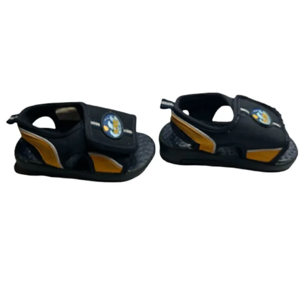 The Childrens Place size 3/4 sandals